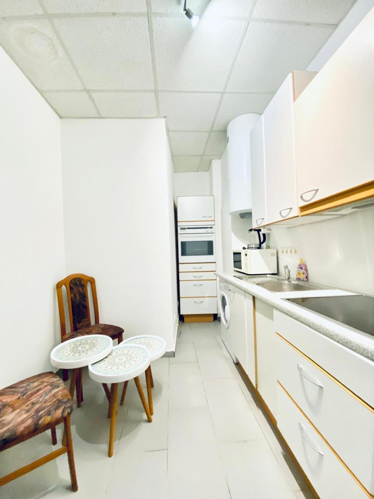 Affordable 3bedroom In Quiet Neighborhood Apartament